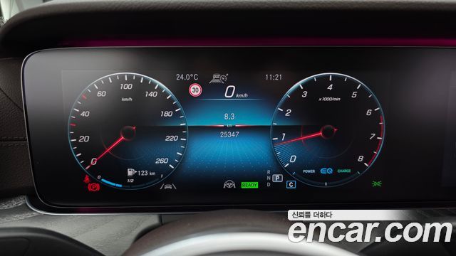 Mercedes-Benz CLS-Class 2021 — photo 11