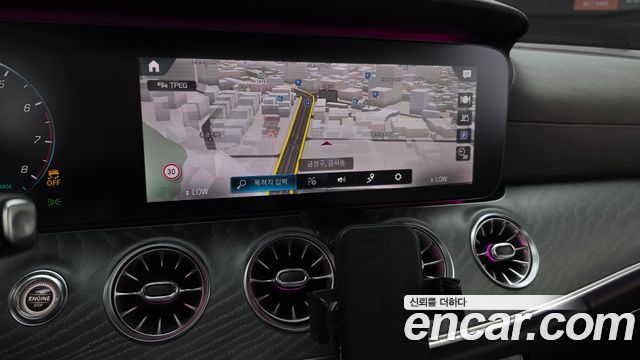 Mercedes-Benz CLS-Class 2021 — photo 20