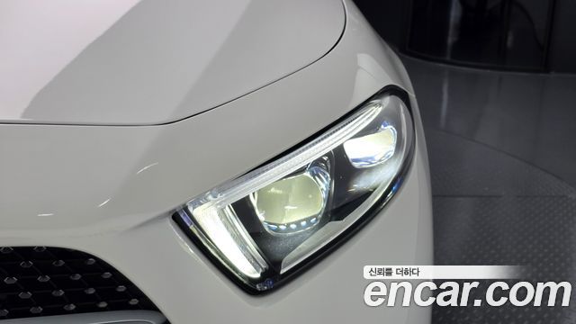 Mercedes-Benz CLS-Class 2021 — photo 8