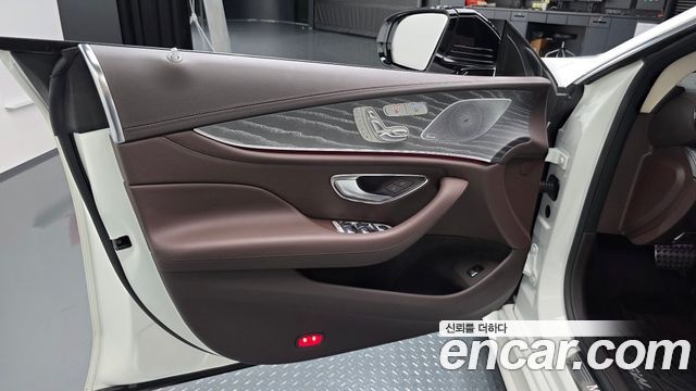 Mercedes-Benz CLS-Class 2021 — photo 14