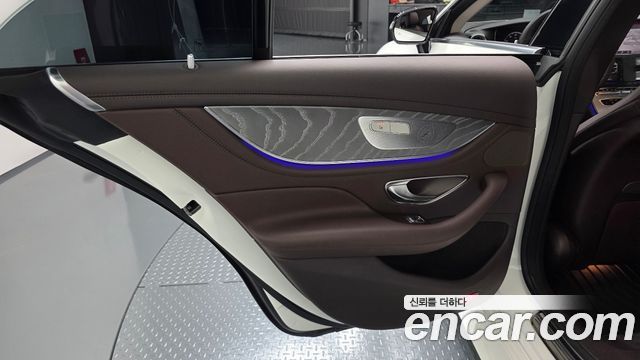 Mercedes-Benz CLS-Class 2021 — photo 15