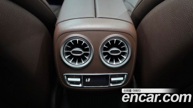Mercedes-Benz CLS-Class 2021 — photo 30