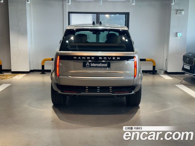 Land Rover Range Rover 2026 — photo 3