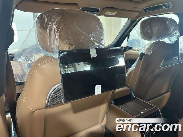 Land Rover Range Rover 2026 — photo 18