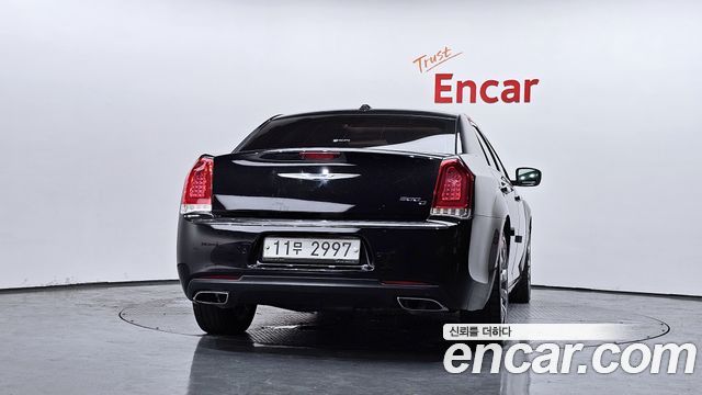 Chrysler 300C 2015 — photo 4