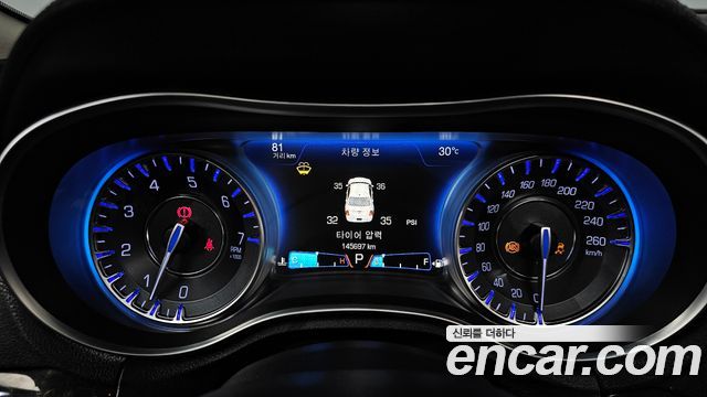 Chrysler 300C 2015 — photo 8