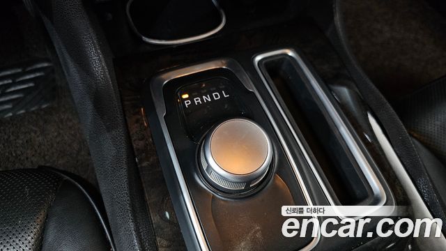 Chrysler 300C 2015 — photo 9