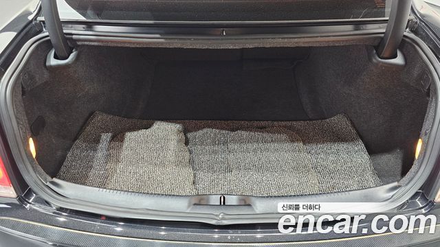 Chrysler 300C 2015 — photo 20