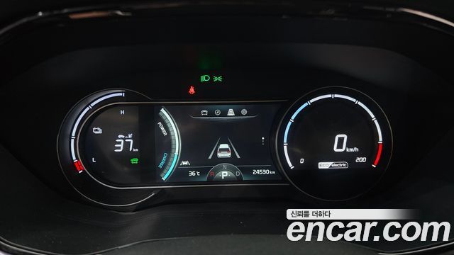 Kia Niro 2023 — photo 11