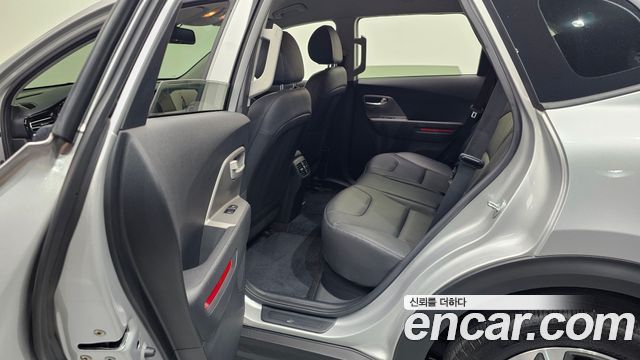 Kia Niro 2023 — photo 17
