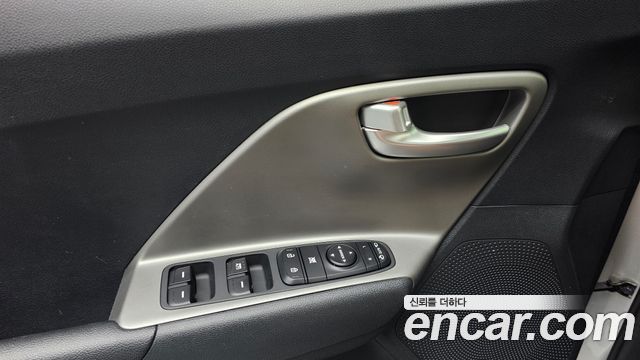 Kia Niro 2023 — photo 22