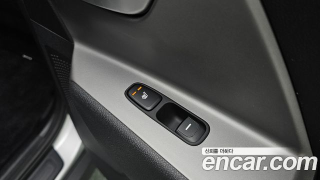 Kia Niro 2023 — photo 25