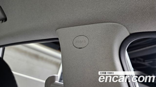 Kia Niro 2023 — photo 29