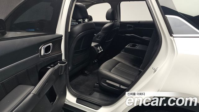 Kia Sorento 2021 — photo 16