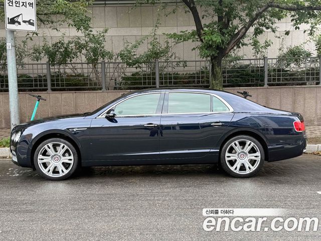Bentley Flying Spur 2018 — photo 4