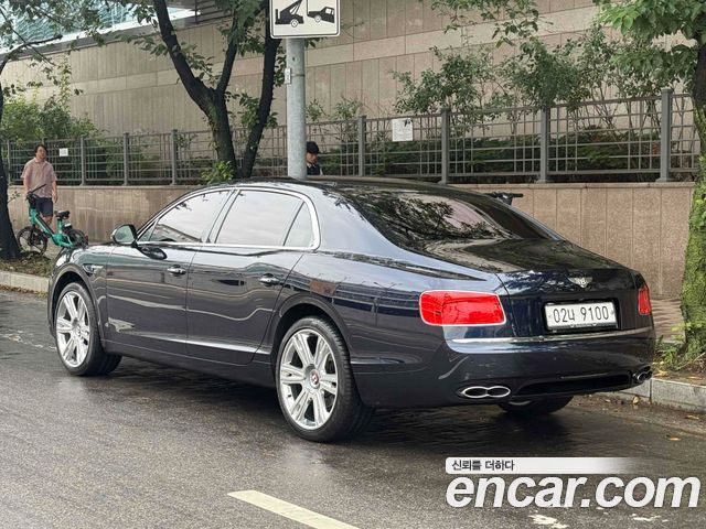 Bentley Flying Spur 2018 — photo 5