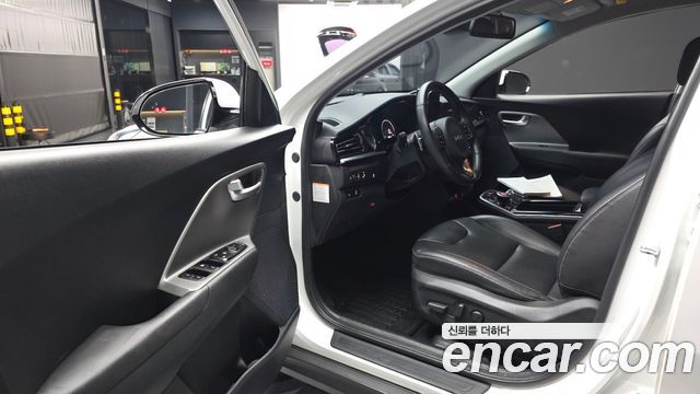 Kia Niro 2024 — photo 10