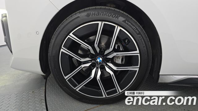 BMW 7-Series 2024 — photo 5