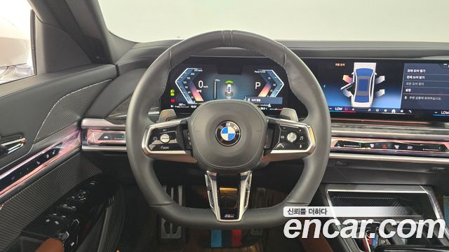 BMW 7-Series 2024 — photo 18
