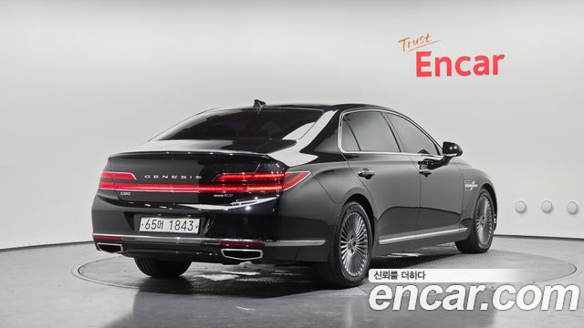 Genesis G90 2019 — photo 2