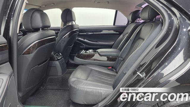 Genesis G90 2019 — photo 12