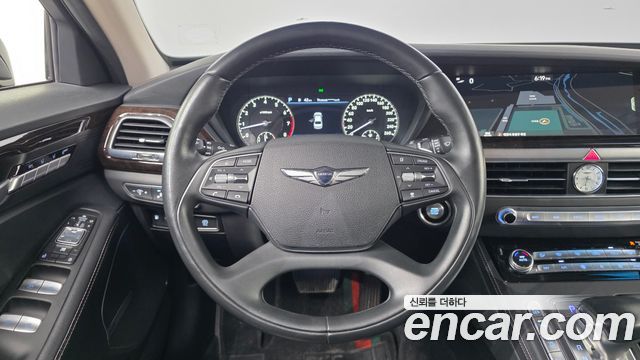 Genesis G90 2019 — photo 13