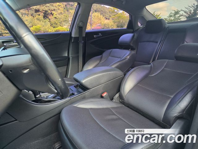 Hyundai Sonata 2013 — photo 10