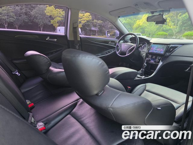 Hyundai Sonata 2013 — photo 17