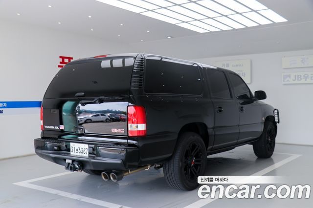 GMC Yukon 2003 — photo 4