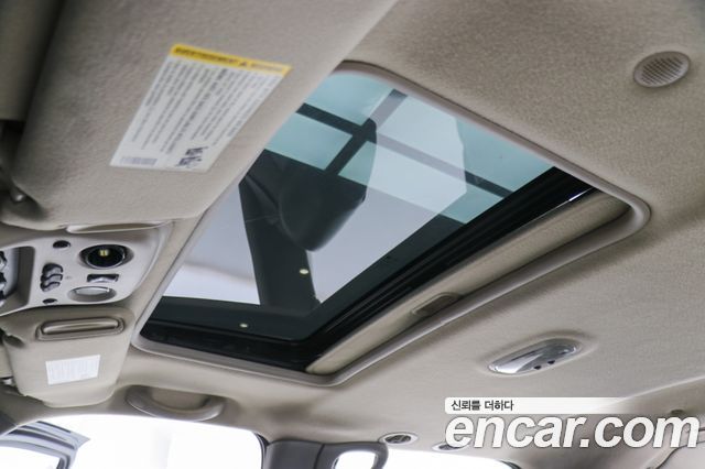 GMC Yukon 2003 — photo 8