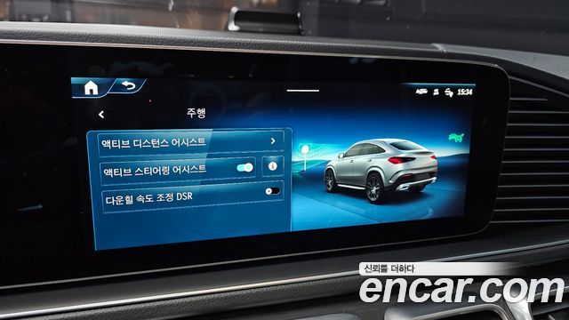 Mercedes-Benz GLE-Class 2025 — photo 16