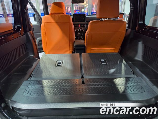 Suzuki Jimny 2025 — photo 10