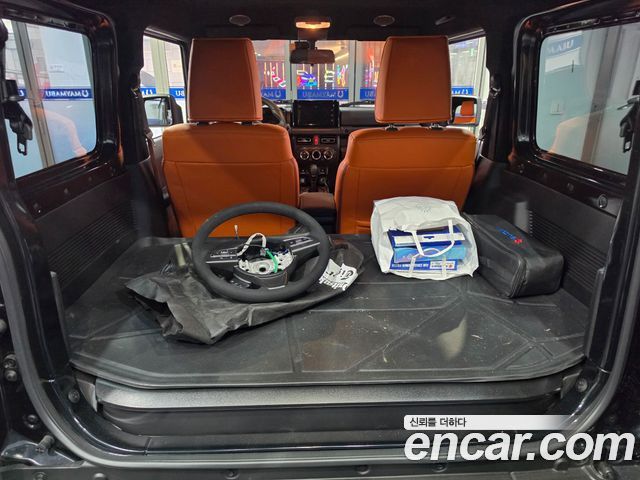 Suzuki Jimny 2025 — photo 12
