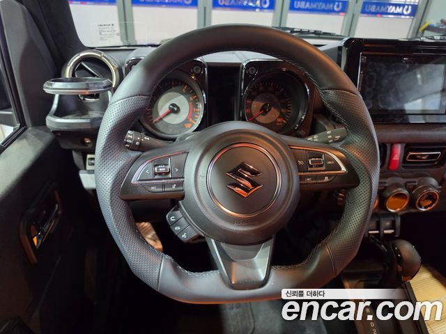 Suzuki Jimny 2025 — photo 15