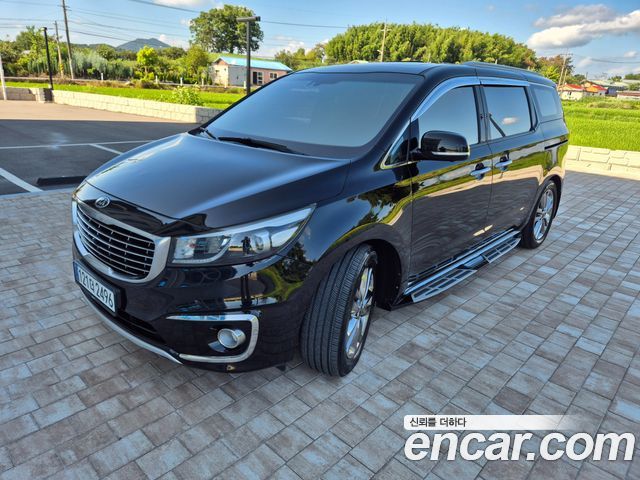 Kia Canival 2015 — photo 3