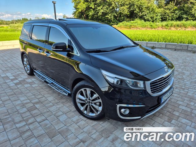 Kia Canival 2015 — photo 5