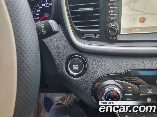 Kia Sorento 2015 — photo 14