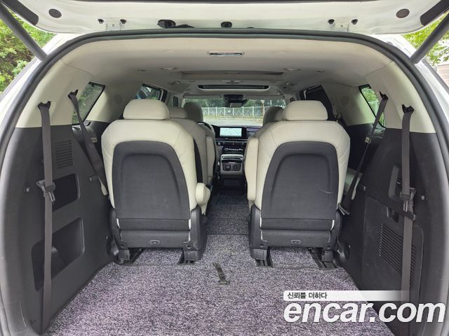 Kia Canival 2022 — photo 10
