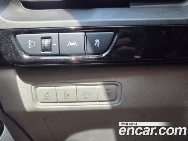 Kia Canival 2022 — photo 14
