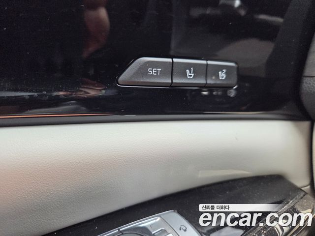 Kia Canival 2022 — photo 15