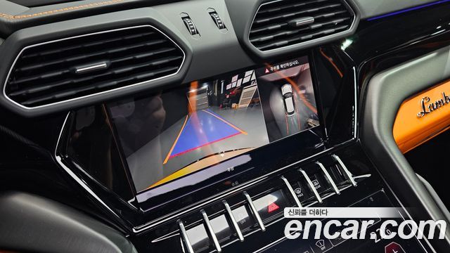 Lamborghini Urus 2024 — photo 15