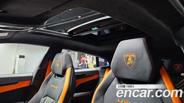 Lamborghini Urus 2024 — photo 16