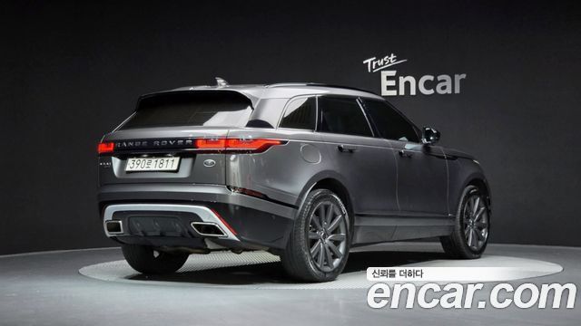 Land Rover Range Rover Velar 2019 — photo 2