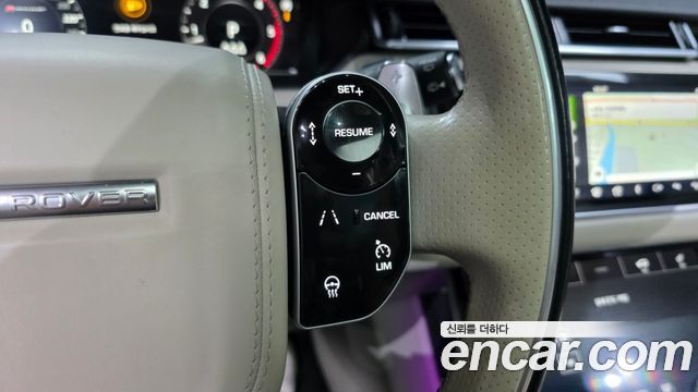 Land Rover Range Rover Velar 2019 — photo 34