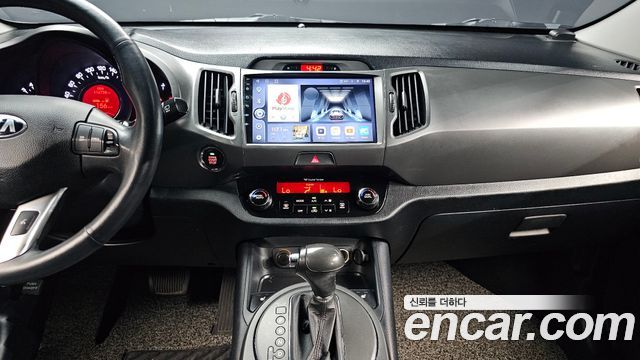 Kia Sportage 2013 — photo 13