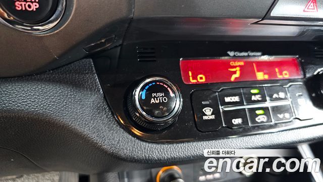 Kia Sportage 2013 — photo 16