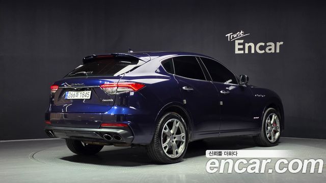 Maserati Levante 2019 — photo 2