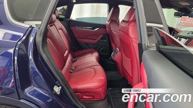 Maserati Levante 2019 — photo 18