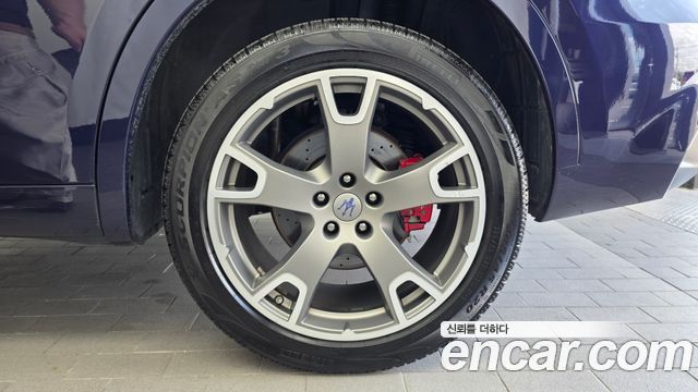 Maserati Levante 2019 — photo 7
