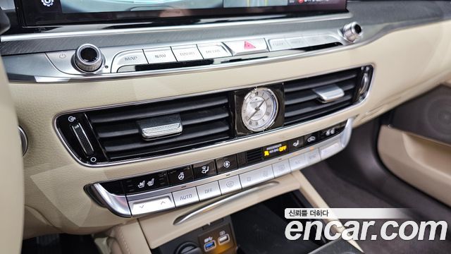 Kia K9 2022 — photo 31